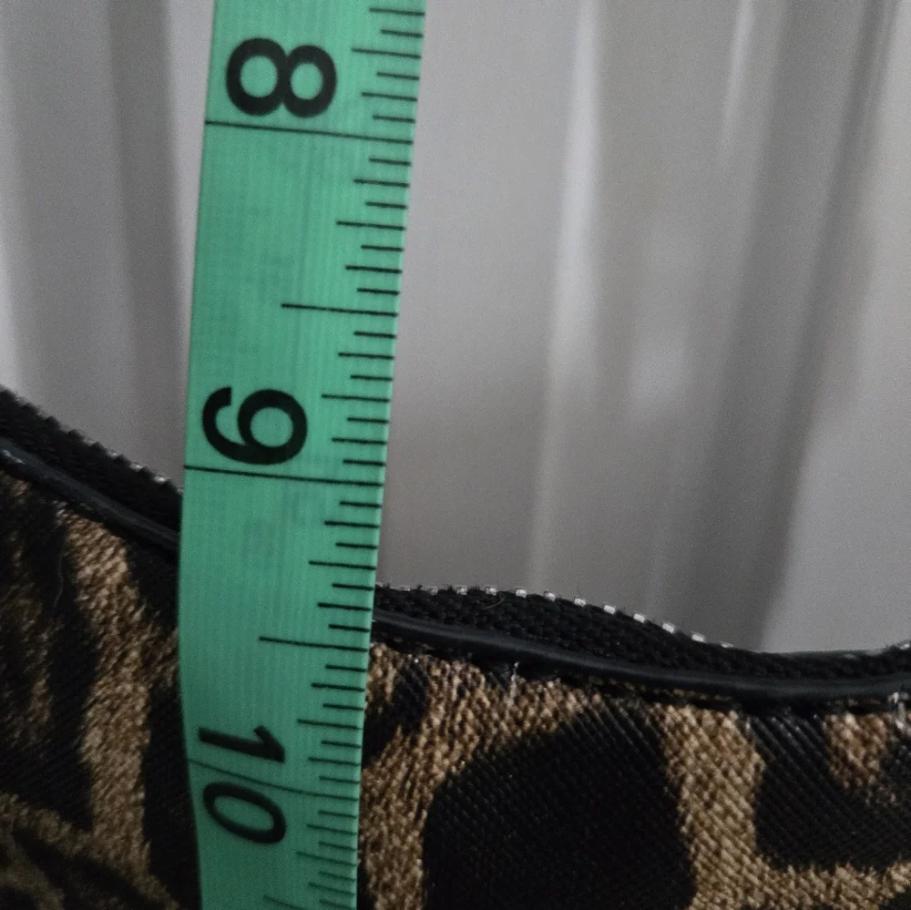 Tahari shoulder bag - Picture 8 of 16